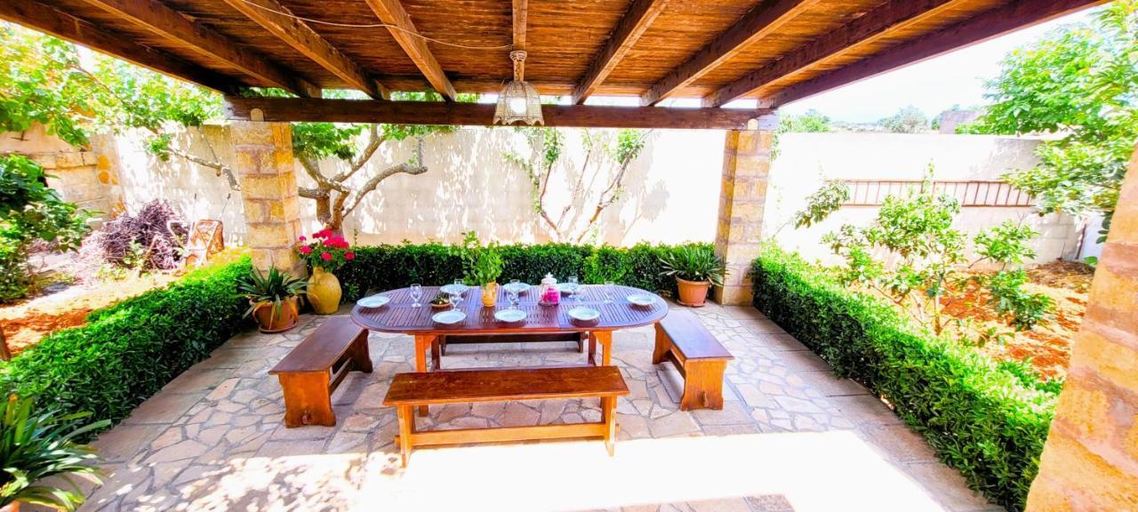 Villa Cigaline Tiggiano Exterior photo